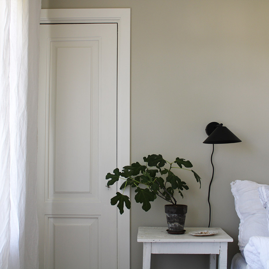 Cannes 20 Vägglampa Svart