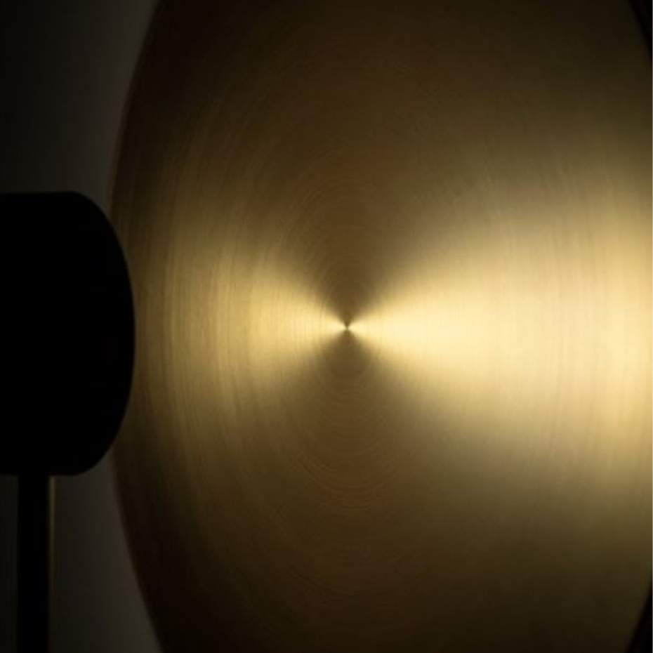 Sol Vägglampa Slipad Mässing/Mattsvart