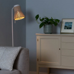 Petite 4610 Golvlampa White Petite 4610 Golvlampa White