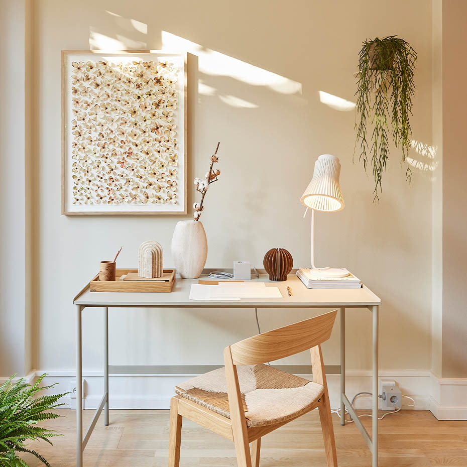 Petite 4620 Bordslampa White