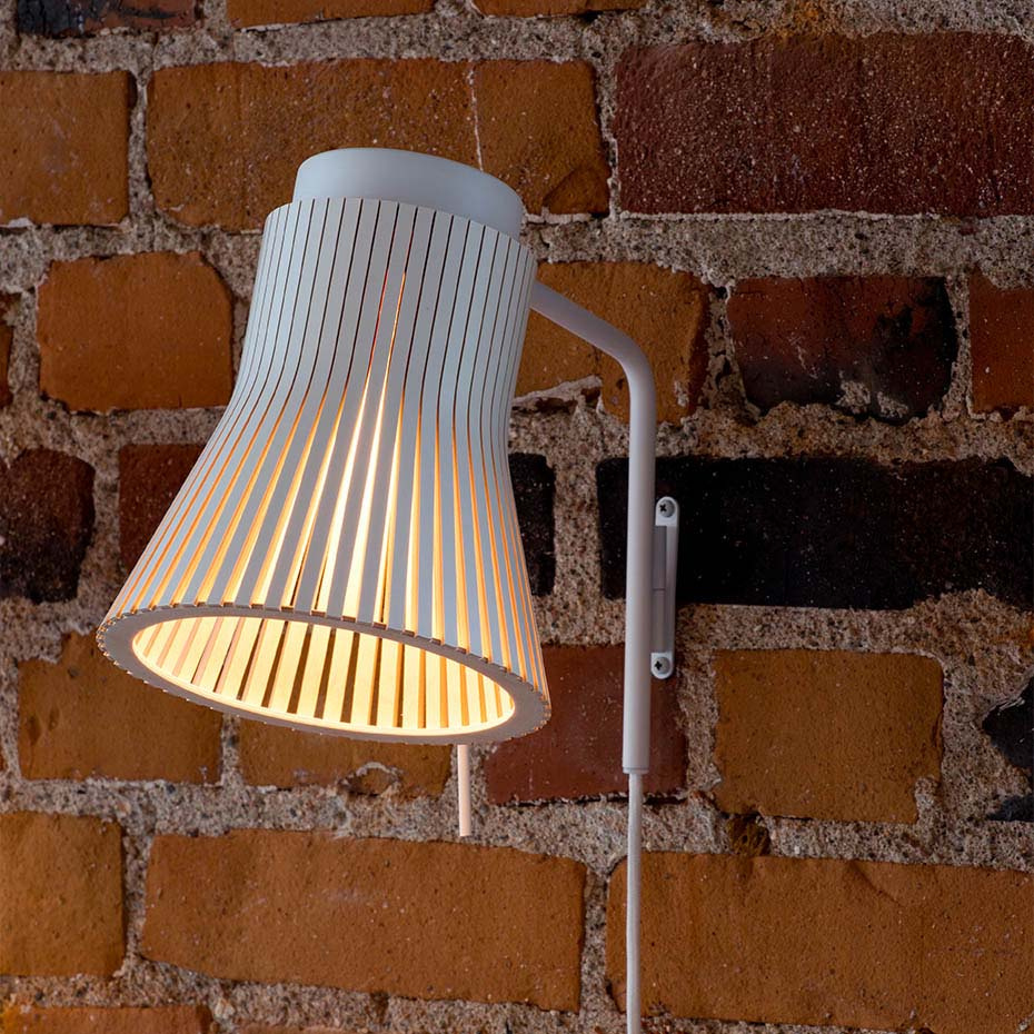 Petite 4630 Vägglampa White