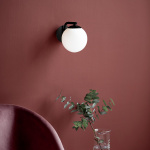 Grant Vägglampa Svart/Opalglas Grant Vägglampa Svart/Opalglas