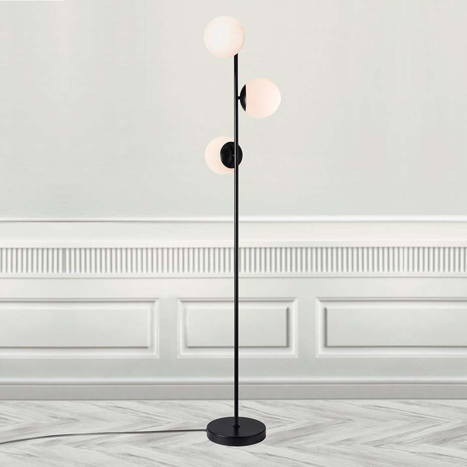 Lilly Golvlampa Svart/Opalglas