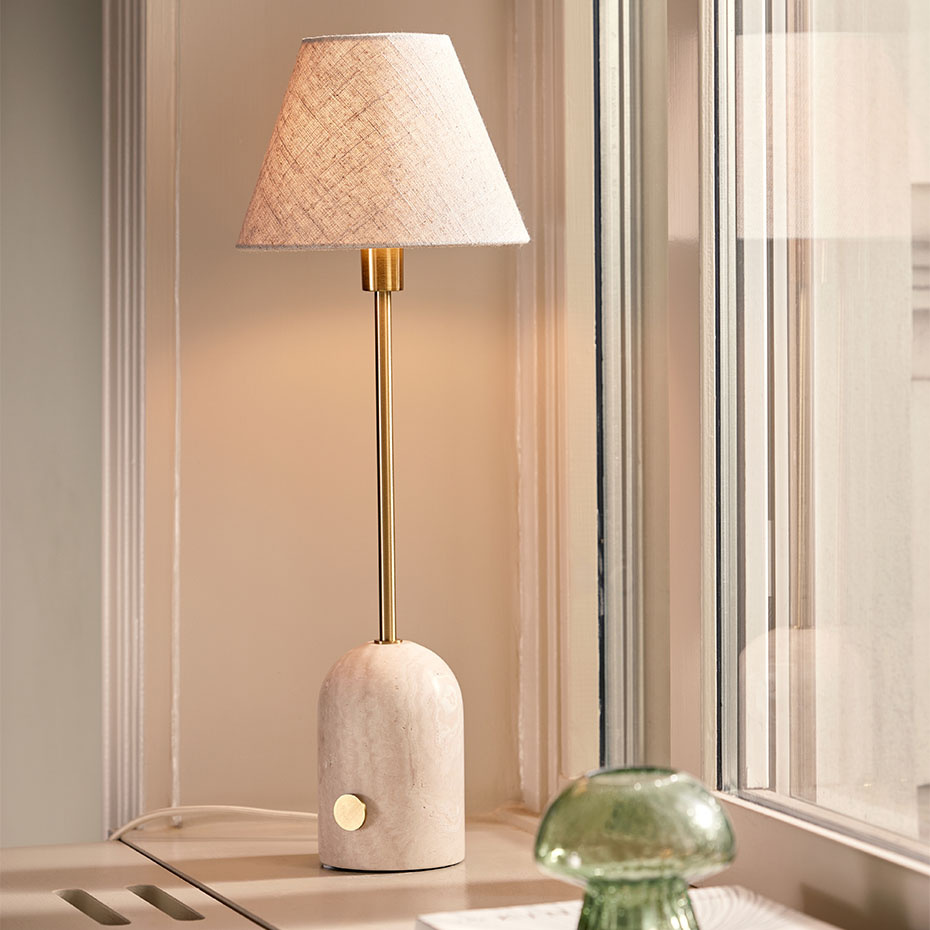 Gino 20 Bordslampa Travertin