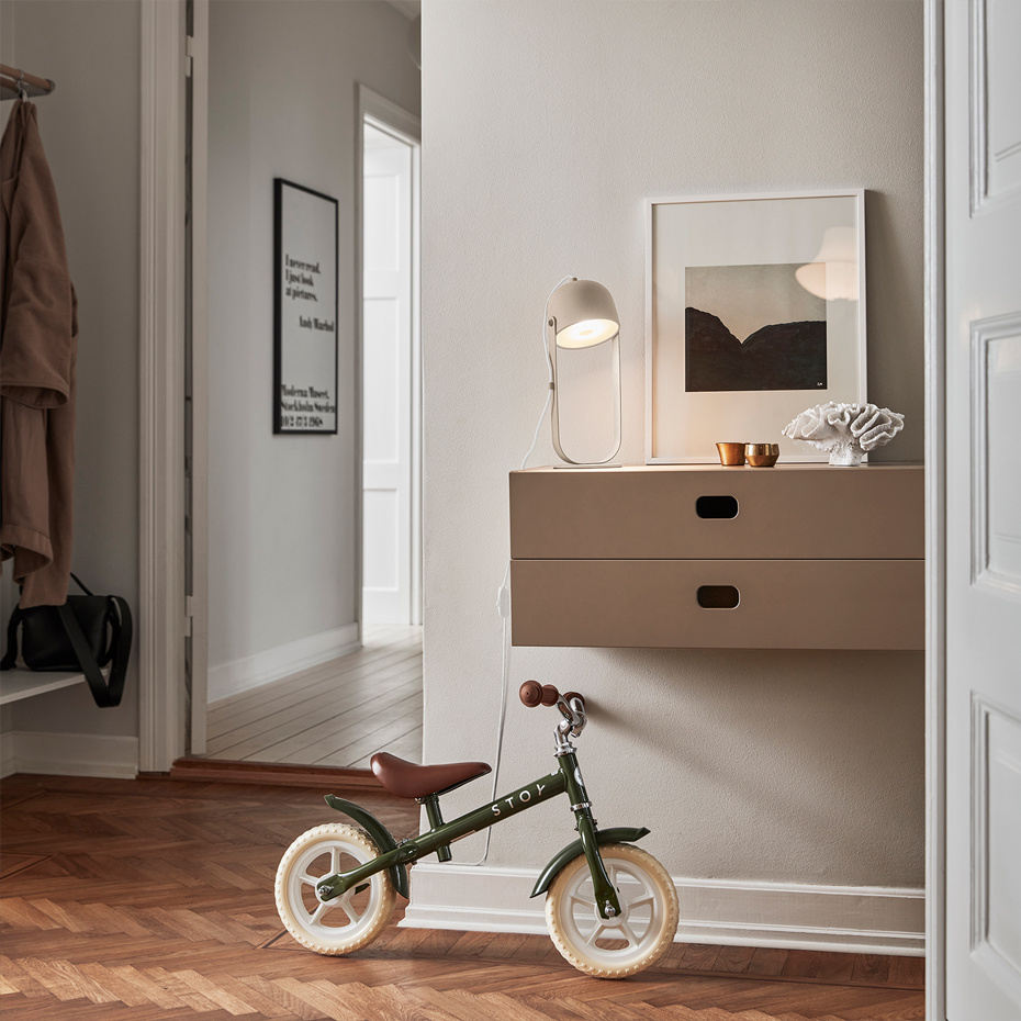 Svejk 13 Bordslampa Beige/Mässing