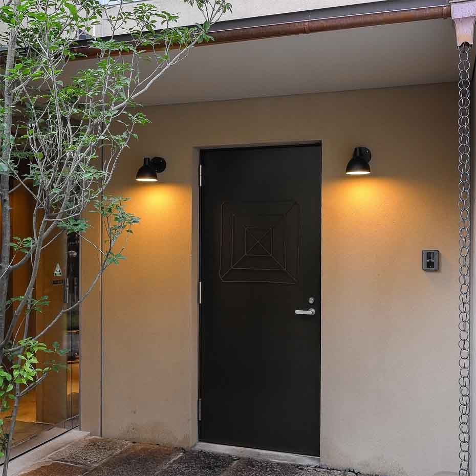 Toldbod 155 Vägglampa Black V2