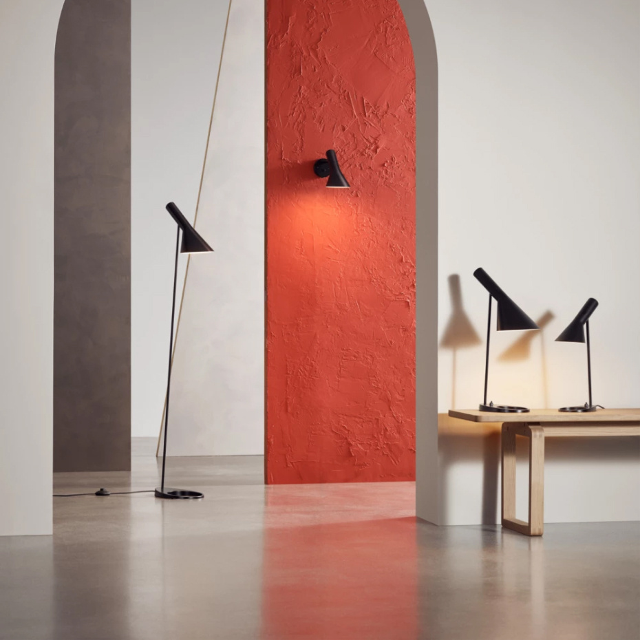 AJ Vägglampa Warm Grey