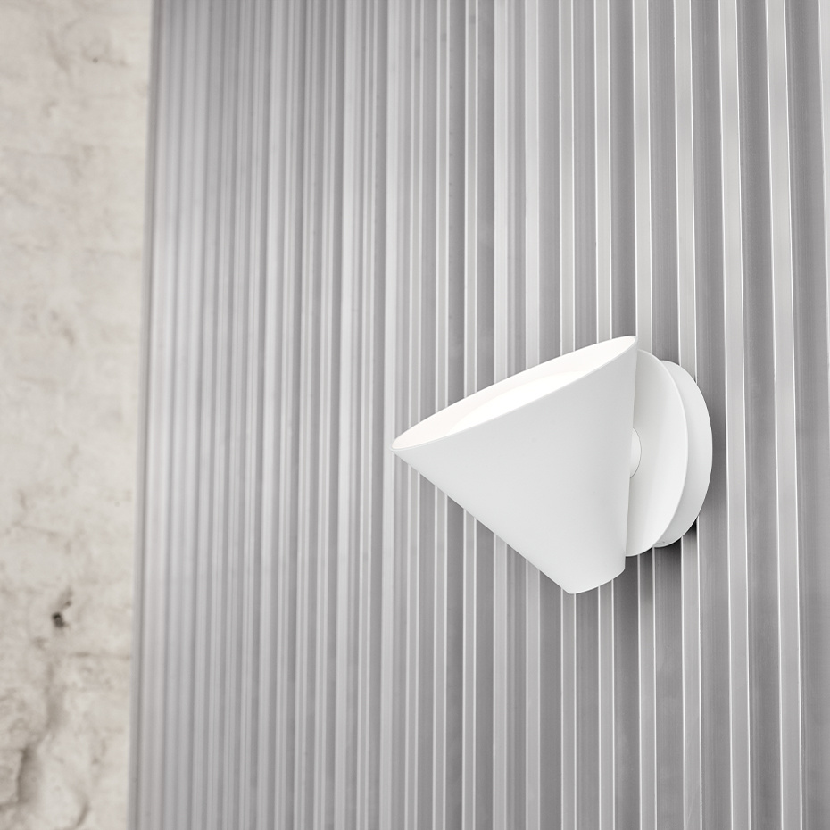 Keglen Vägglampa White