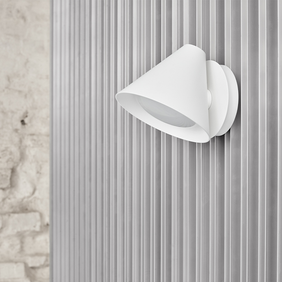 Keglen Vägglampa Black