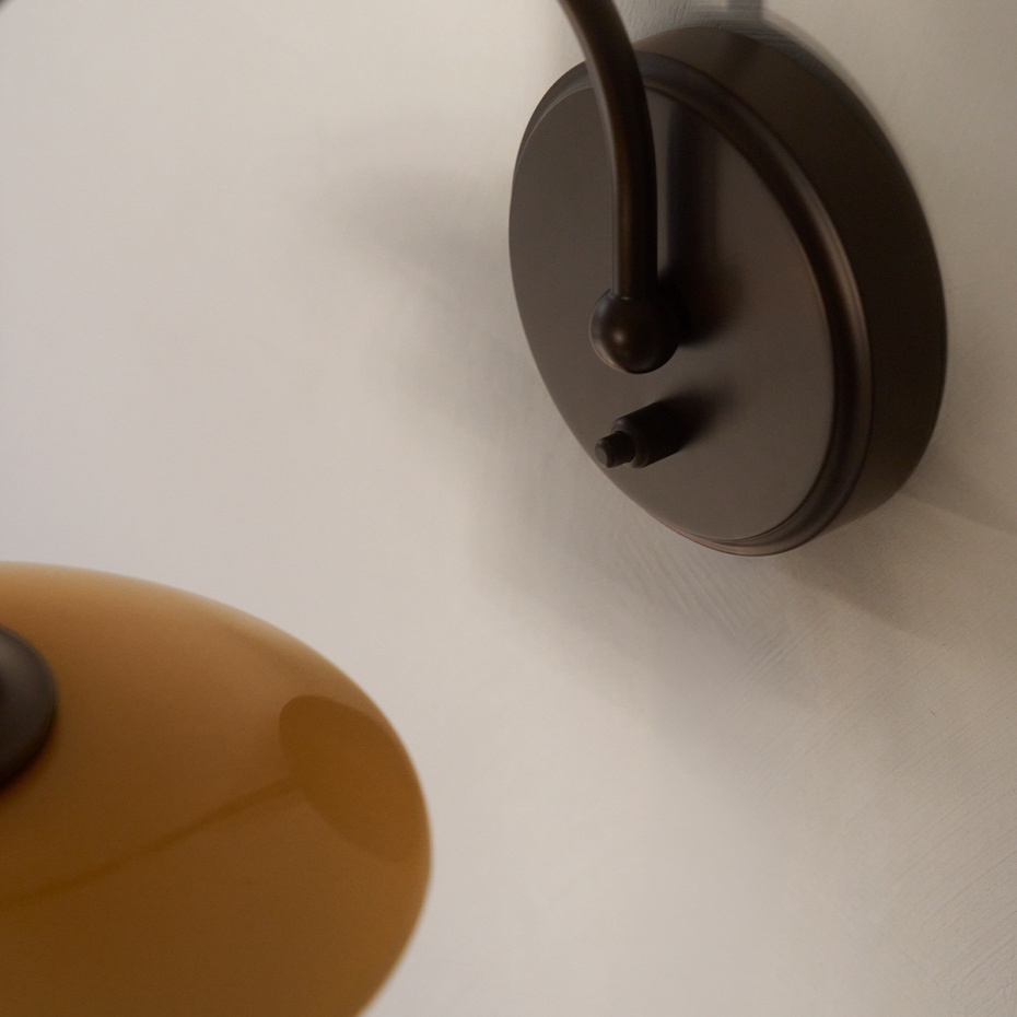 PH 2/2 Vägglampa Centenary Edition Amber/Opal White Med Strömbrytare/Med Sladd