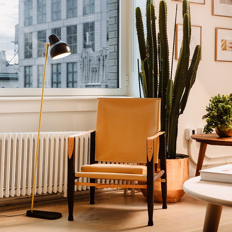 VL38 Golvlampa Brass/Black