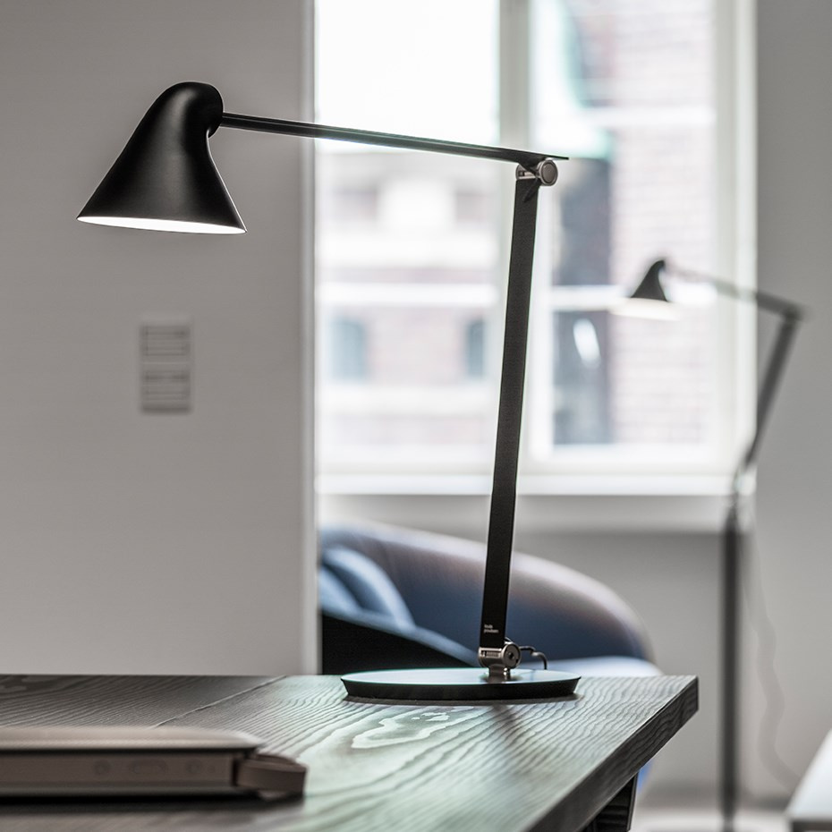 NJP Bordslampa Black