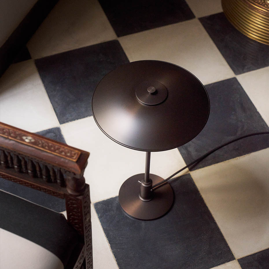 PH 3/2 Bordslampa Aged Brass/Opal Glass