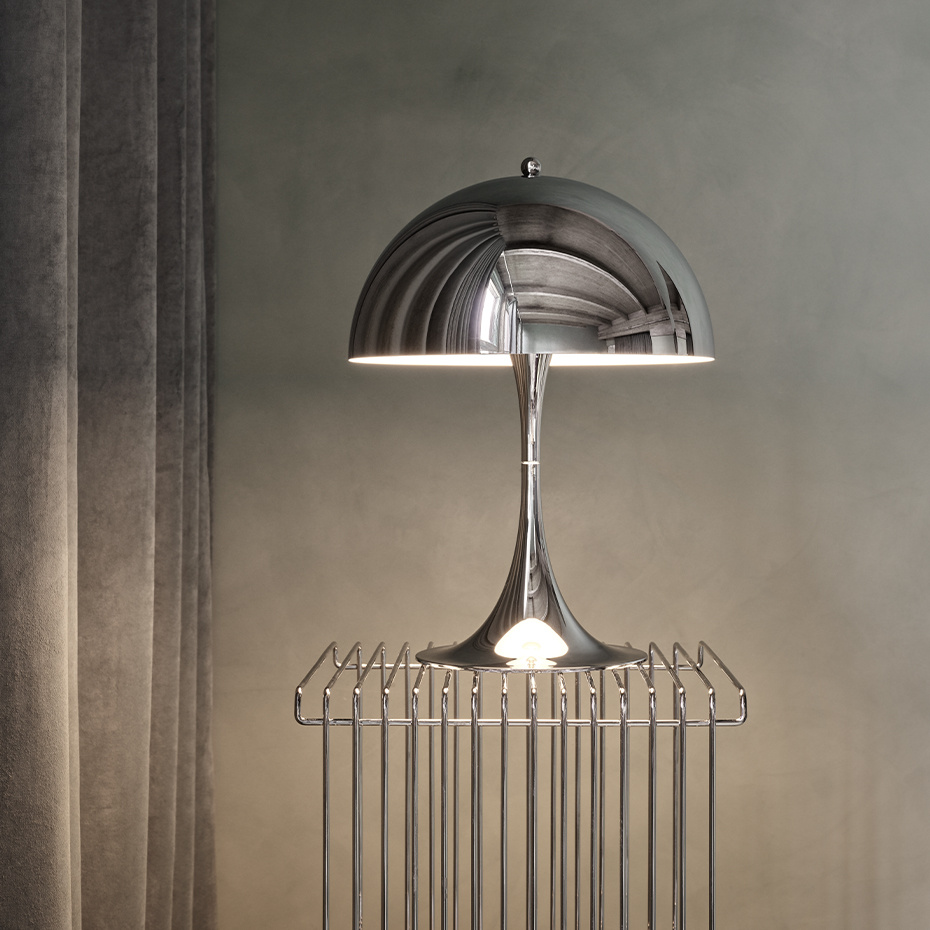 Panthella Ø320 Bordslampa Chrome