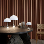 Panthella Ø320 Bordslampa Grey Opal Acryl Panthella Ø320 Bordslampa Grey Opal Acryl