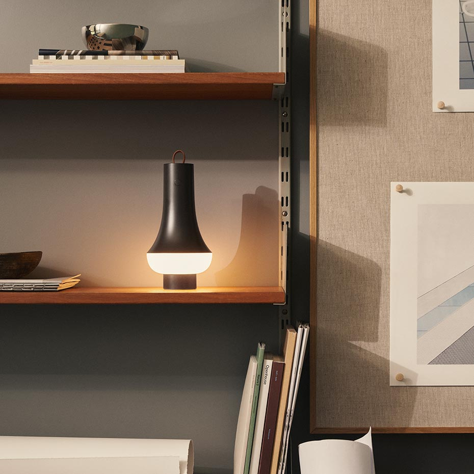 Tomoshi Portable Bordslampa Dark Brown