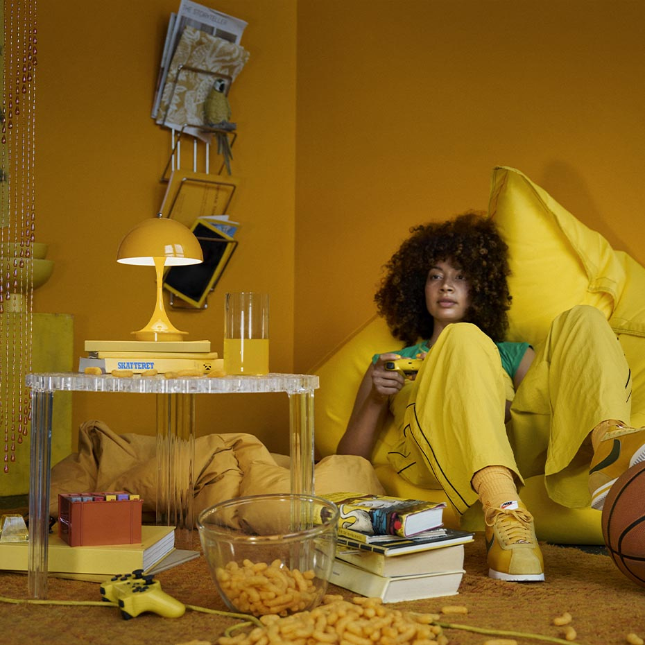 Panthella Ø160 Portable Bordslampa Opaque Yellow V3