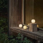 VL45 Radiohus Portable Bordslampa Opal White/Brass VL45 Radiohus Portable Bordslampa Opal White/Brass
