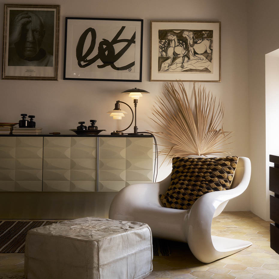 PH 2/2 Luna Bordslampa Aged Brass/Opal Glass