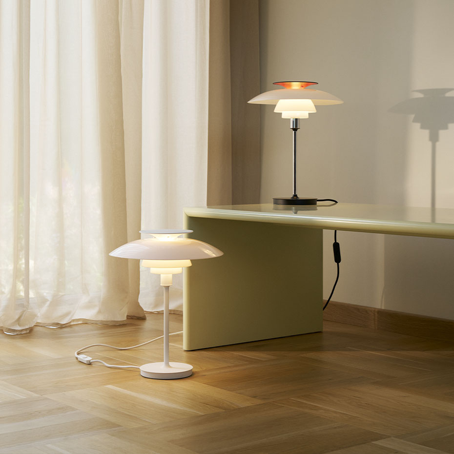 PH 80 Bordslampa Opal White/High Lustre Chrome Plated