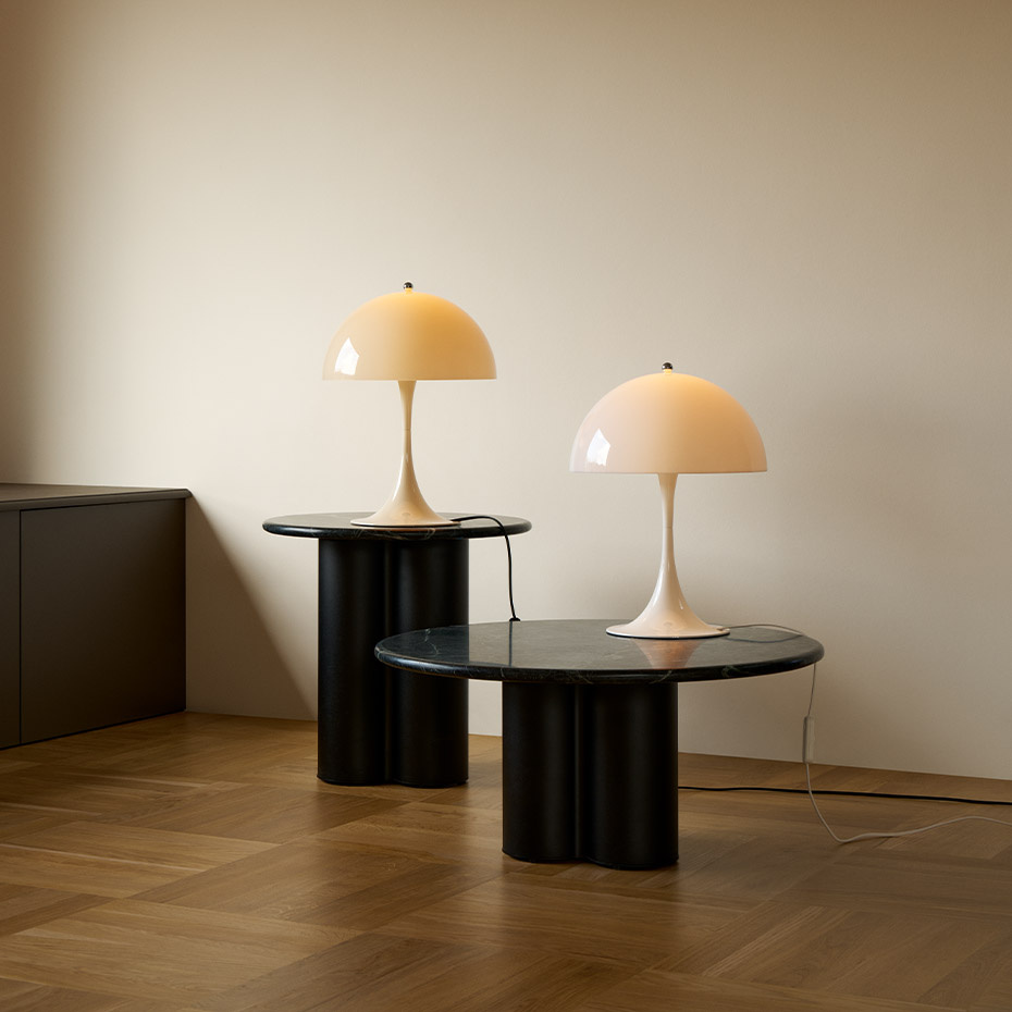 Panthella Ø320 Bordslampa Opal Beige V2