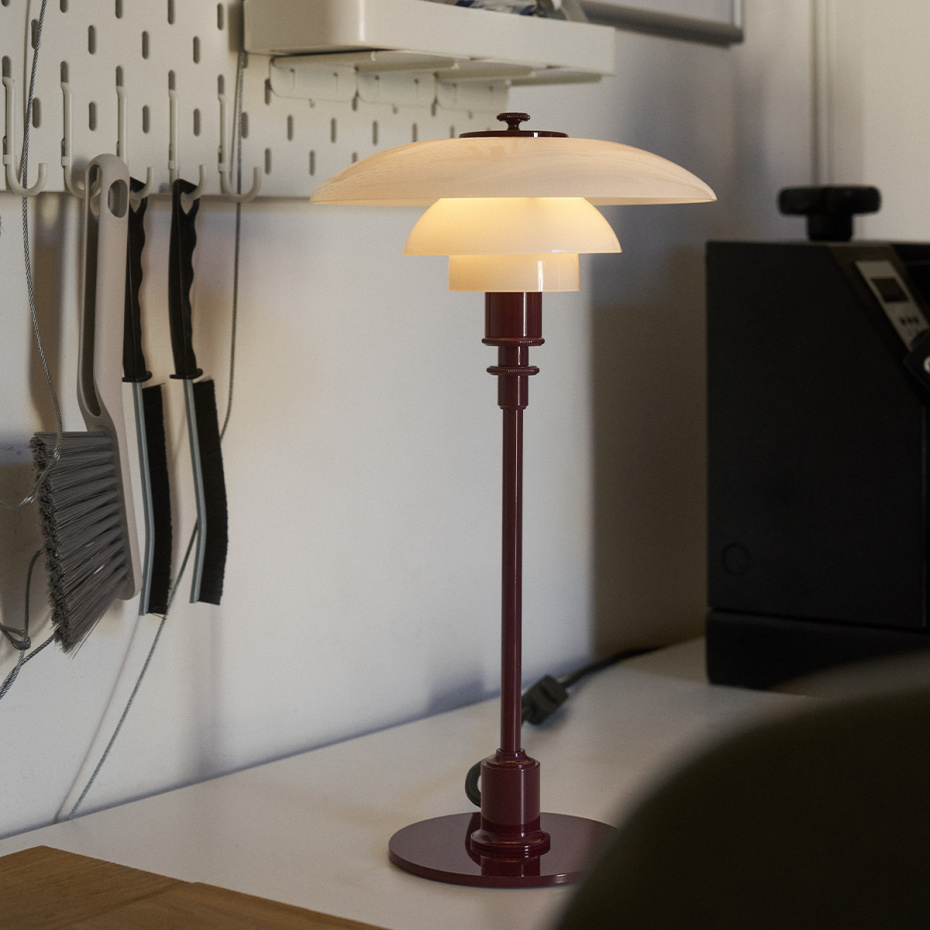 PH 3/2 Bordslampa Glossy Burgundy