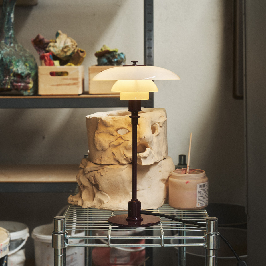 PH 2/1 Bordslampa Glossy Burgundy