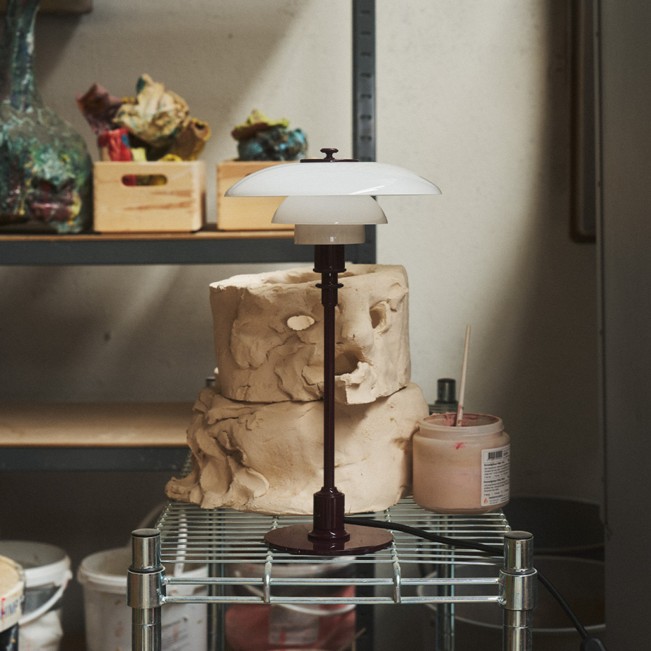 PH 2/1 Bordslampa Glossy Burgundy