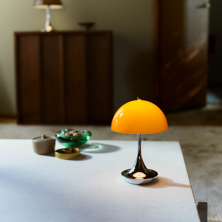 Panthella Ø160 Portable Bordslampa Original Opal Orange V3
