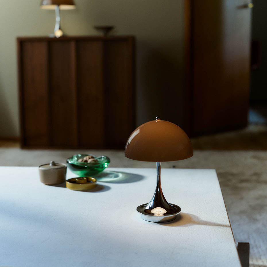 Panthella Ø160 Portable Bordslampa Original Opal Brown V3