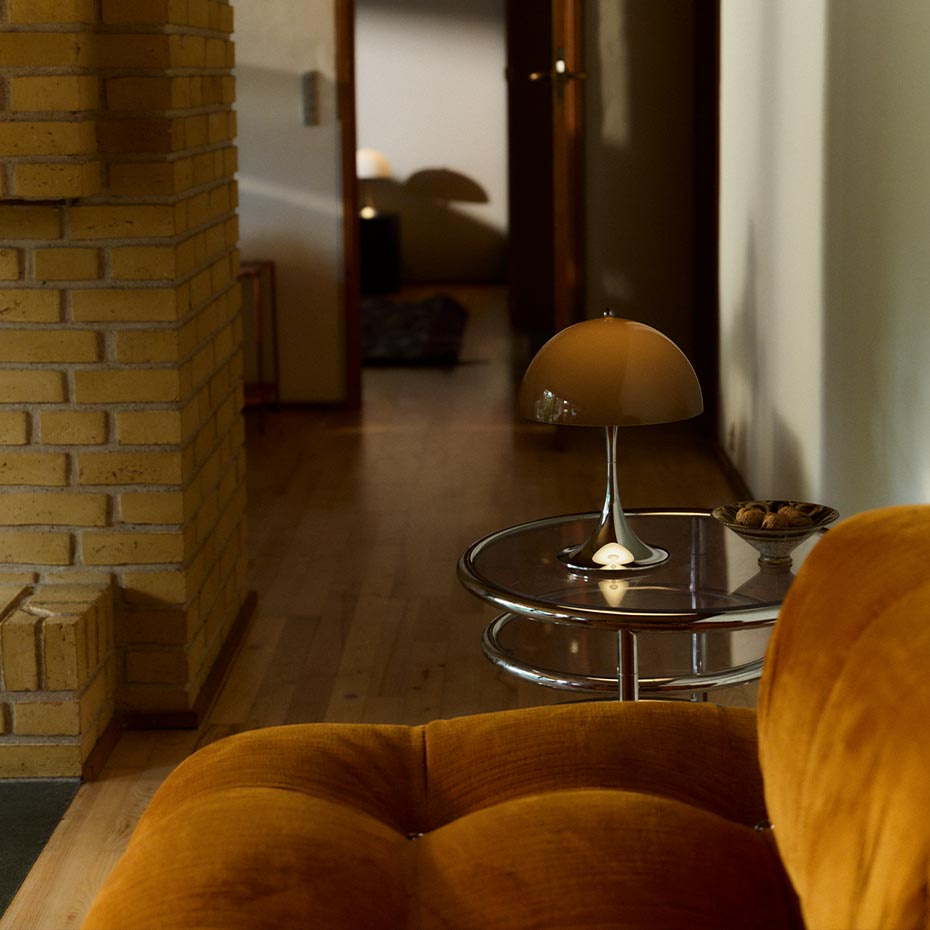 Panthella Ø250 Portable Bordslampa Original Opal Brown V3