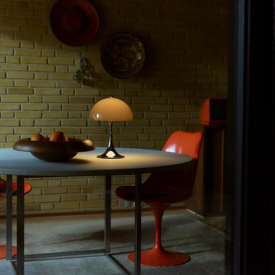 Panthella Ø250 Portable Bordslampa Original Opal Brown V3