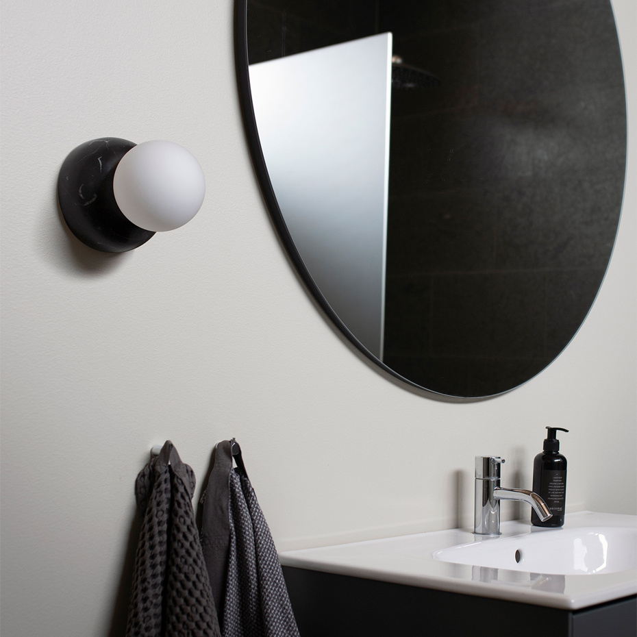 Torrano 13 Taklampa/Vägglampa Svart IP44