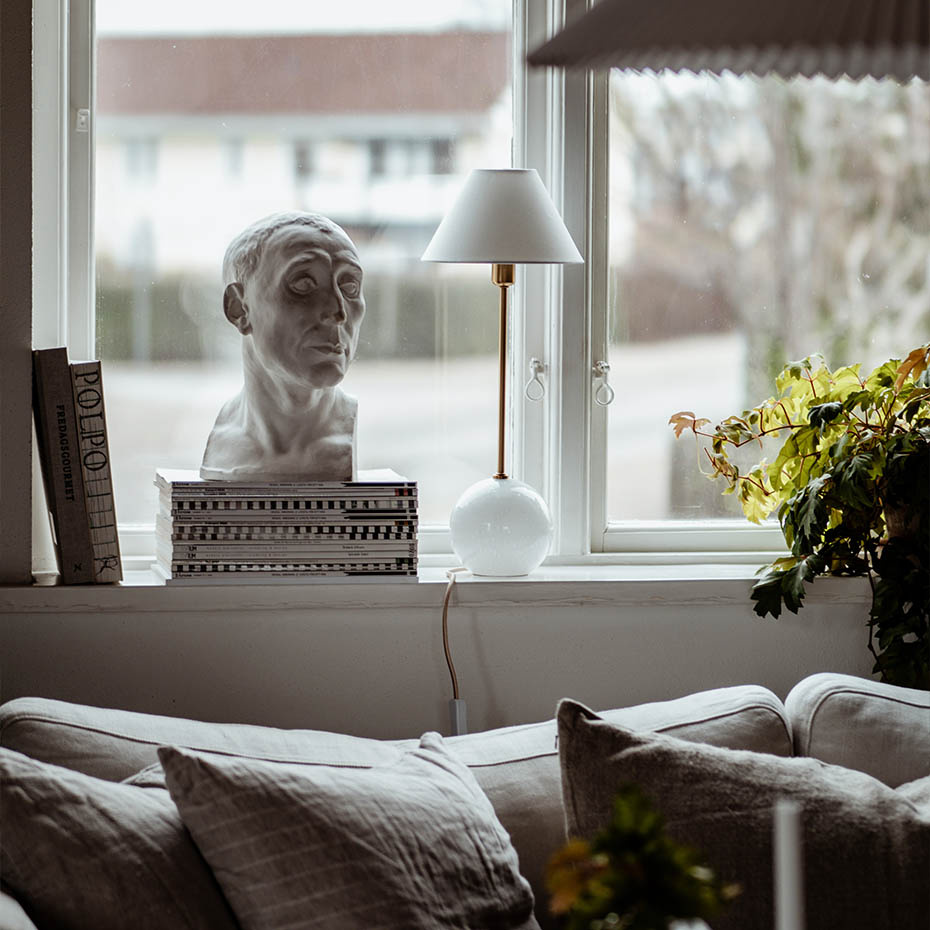 Iris 20 Bordslampa Vit