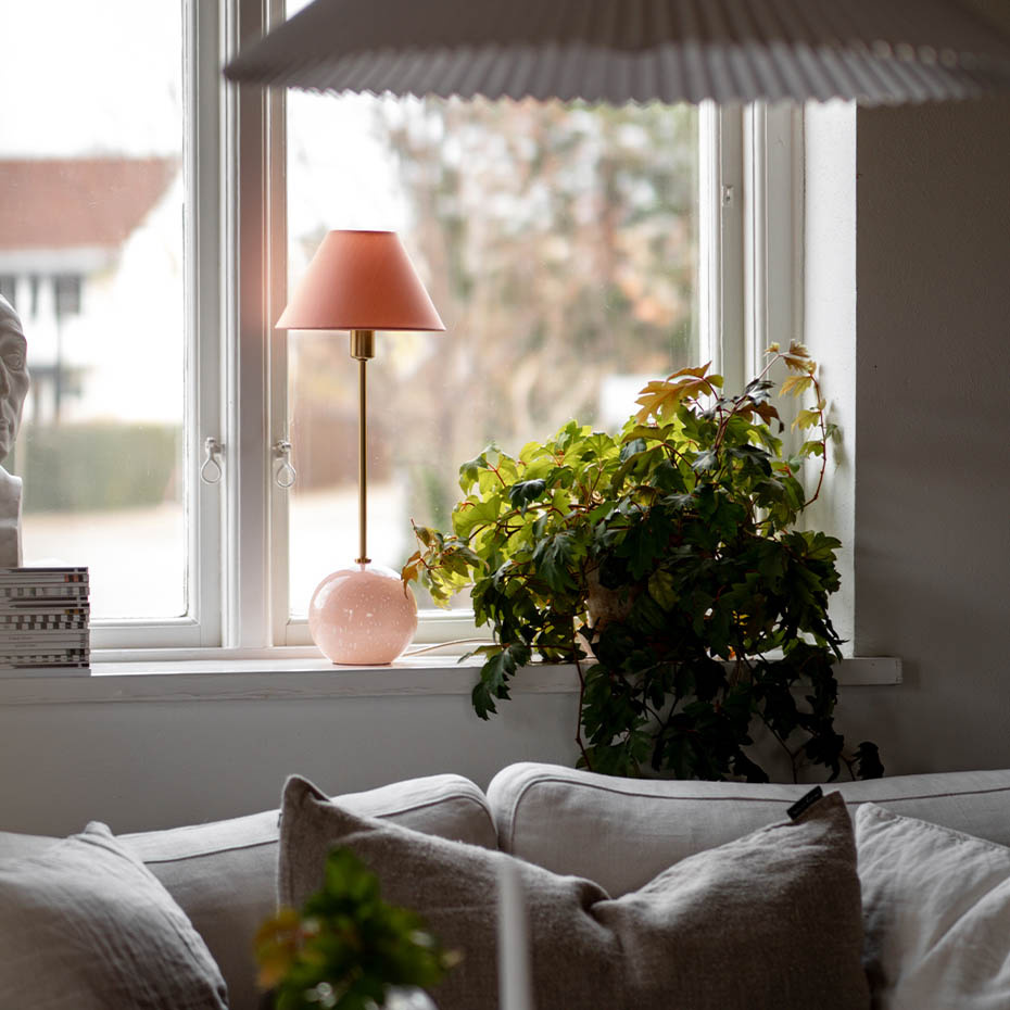 Iris 20 Bordslampa Blush