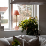 Iris 20 Bordslampa Blush Iris 20 Bordslampa Blush