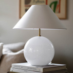 Iris 35 Bordslampa Vit Iris 35 Bordslampa Vit