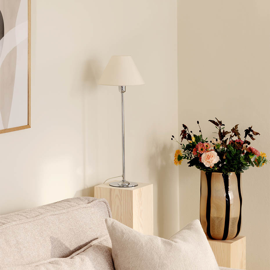 Iris 45 Bordslampa Krom