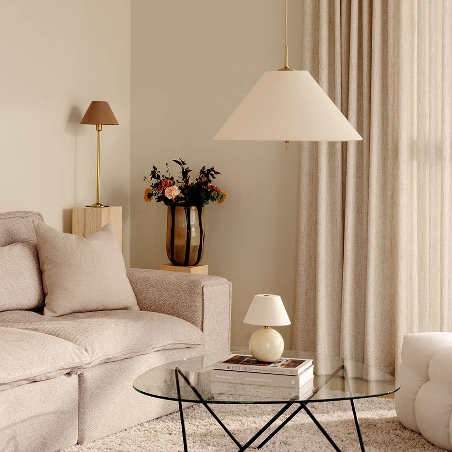 Iris 45 Bordslampa Borstad Mässing