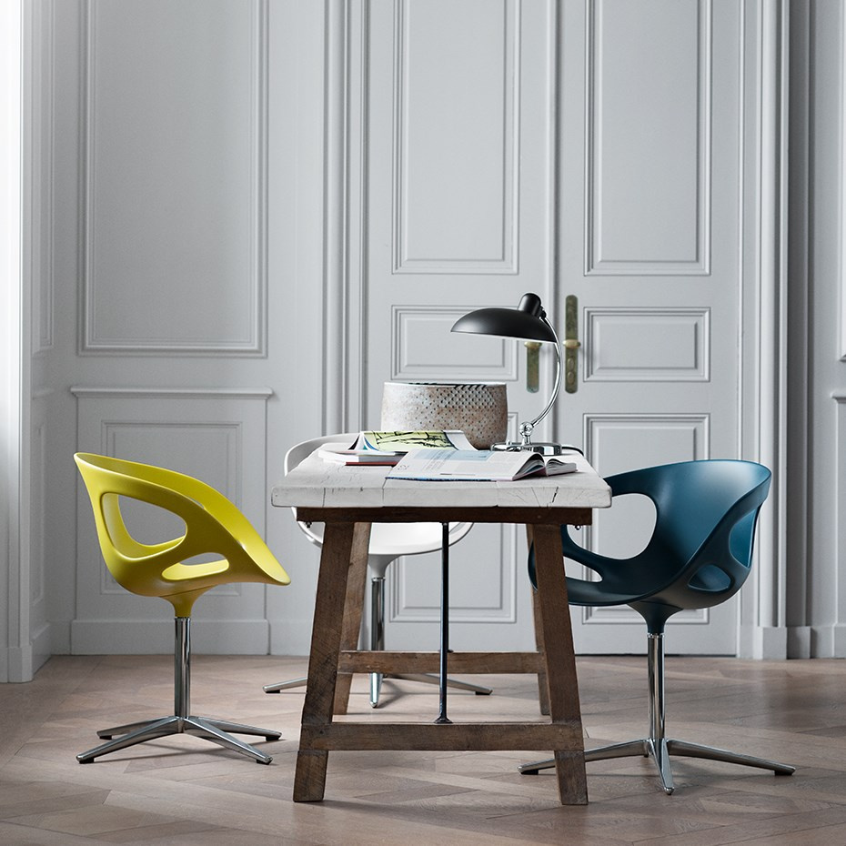 Kaiser Idell 6631 Bordslampa Black