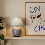 Iris 16 Portabel Bordslampa Duvblå Iris 16 Portabel Bordslampa Duvblå