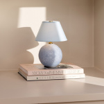 Iris 16 Portabel Bordslampa Duvblå Iris 16 Portabel Bordslampa Duvblå