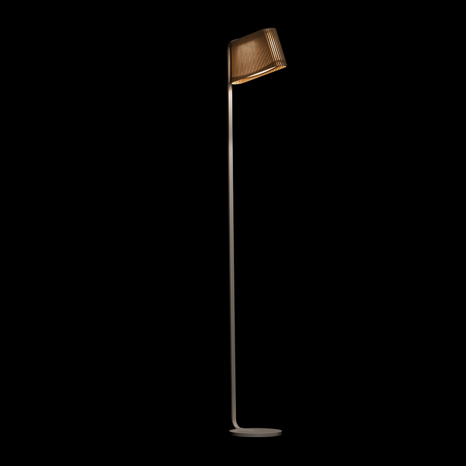 Owalo 7010 Golvlampa Black