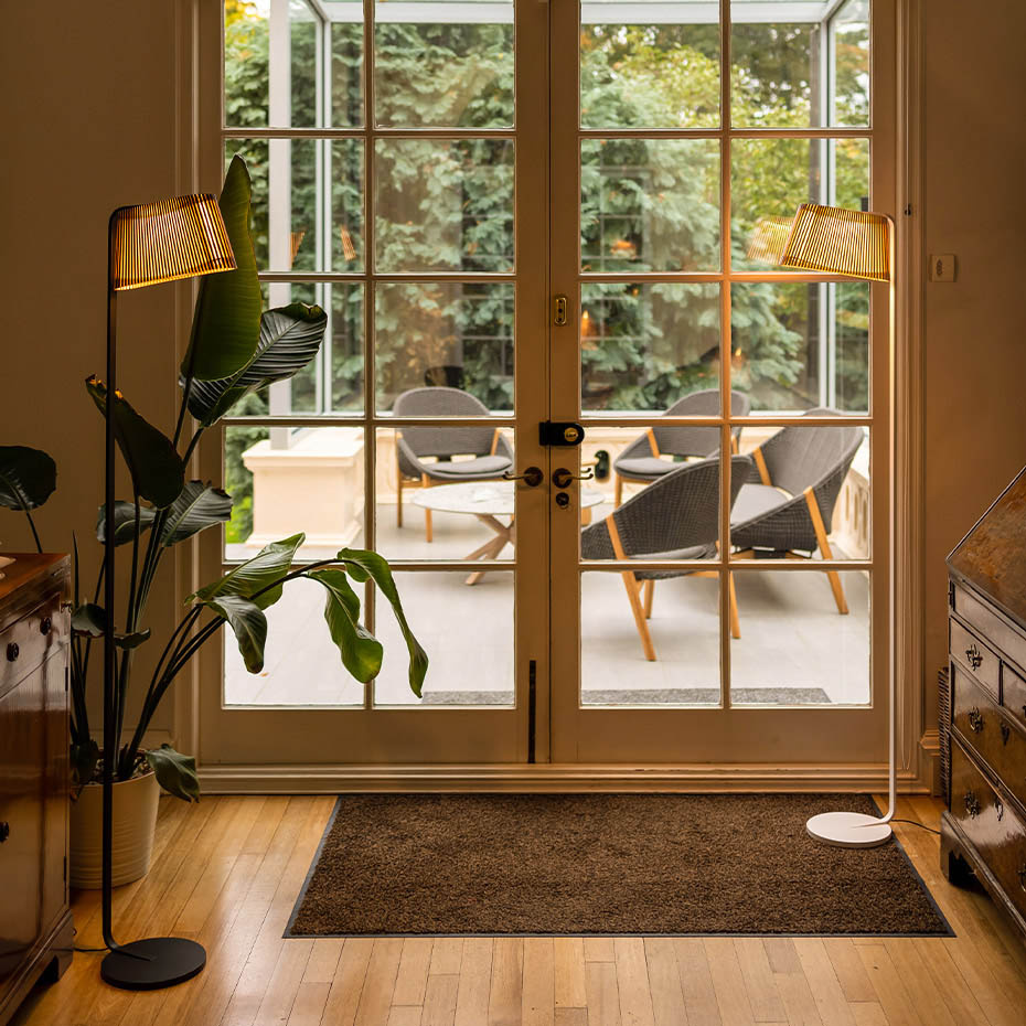 Owalo 7010 Golvlampa Walnut