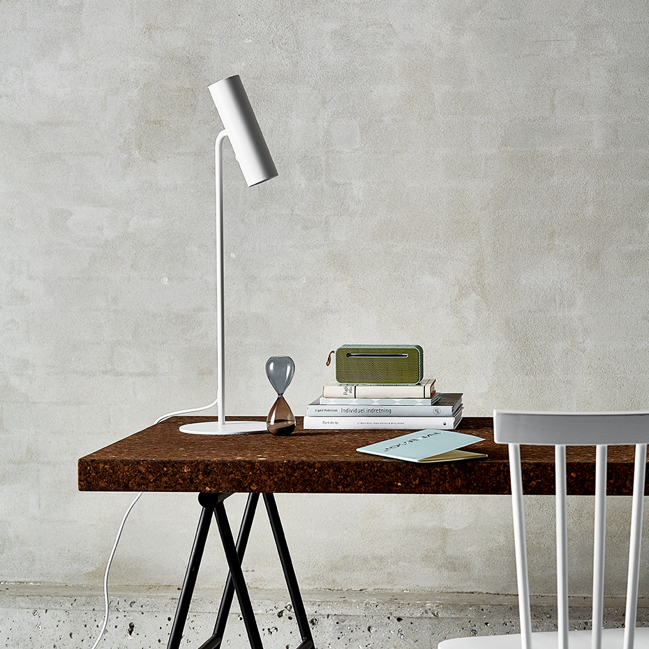 MIB 6 Bordslampa Vit