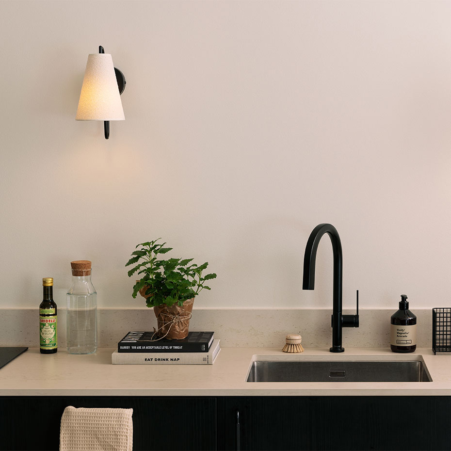 Lou Vägglampa Vit Bouclé/Beige