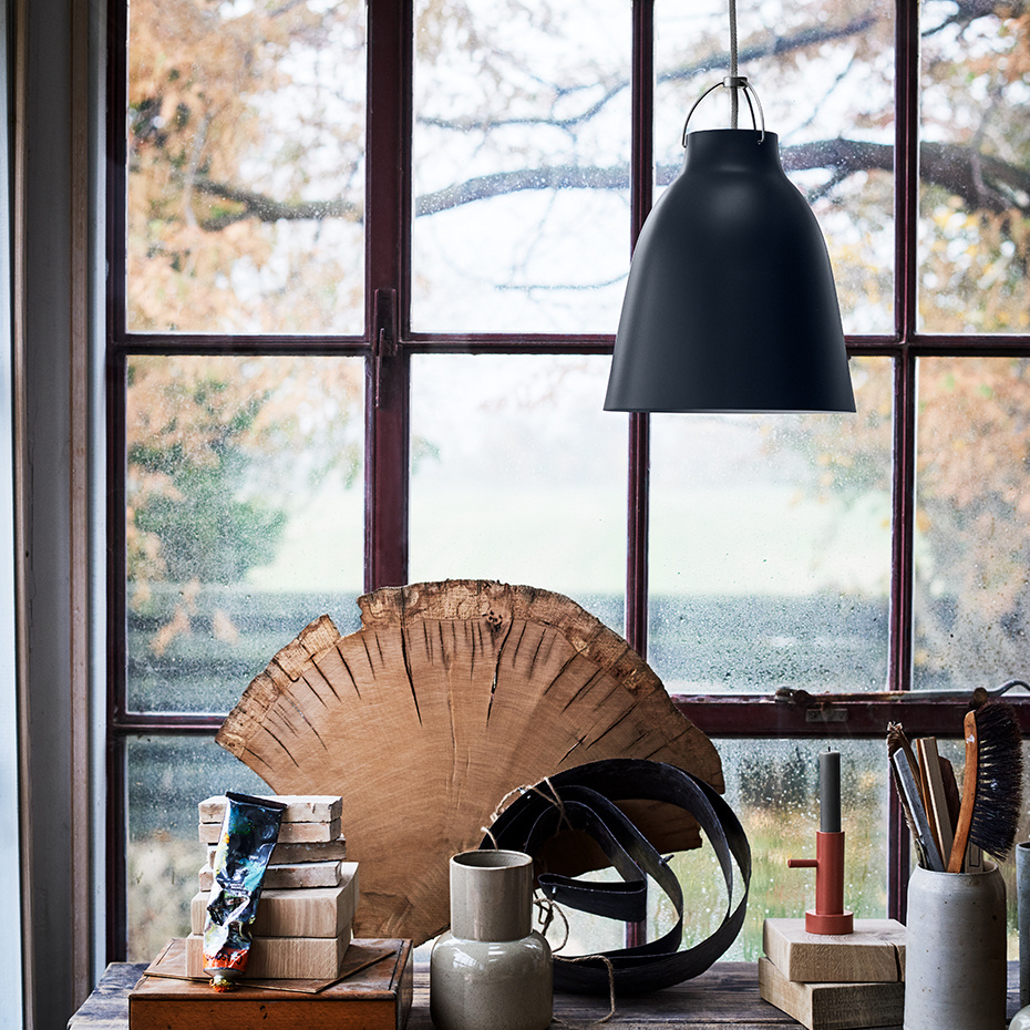 Caravaggio P2 Pendel Matt Dark Ultramarine