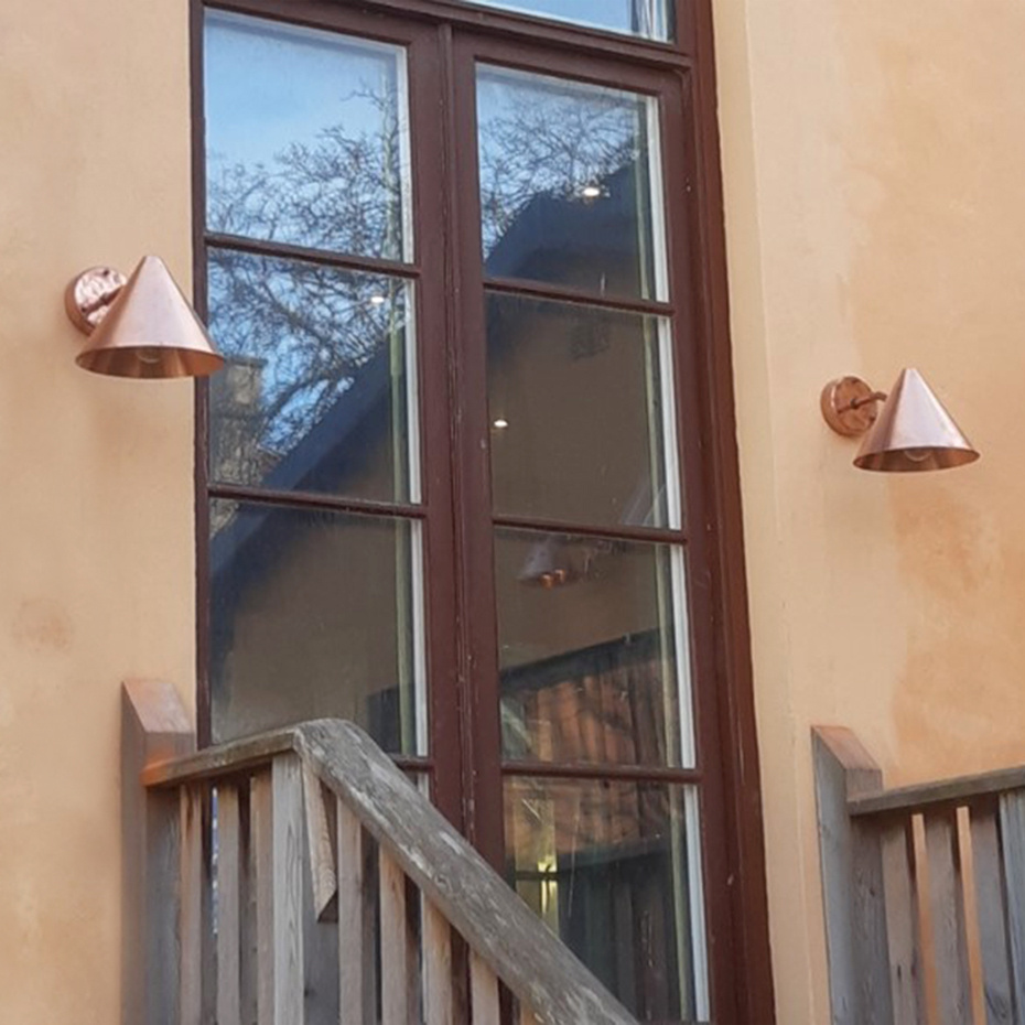 Tratt Vägglampa Mässing