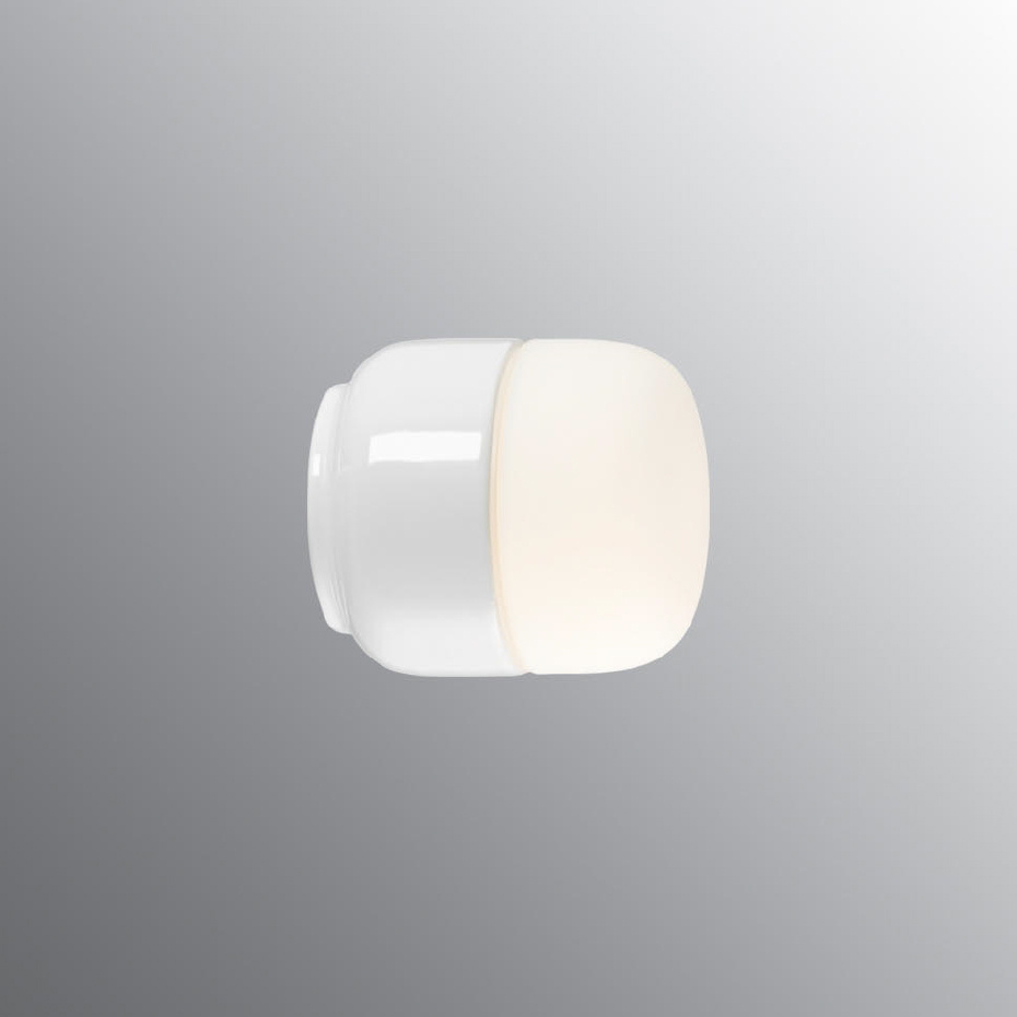 Ohm Taklampa/Vägglampa 100/110 Vit/Opalglas IP44
