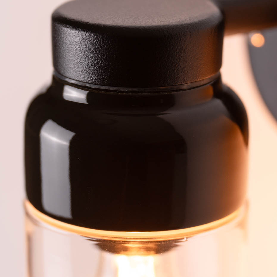 Ohm Vägglampa 100/210 Svart/Klarglas IP44